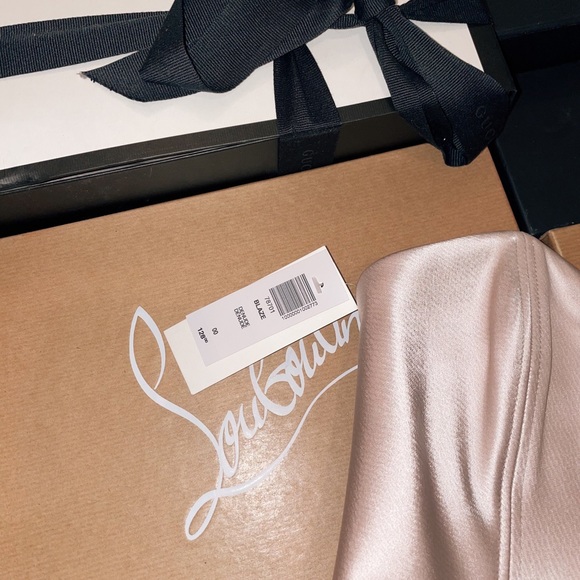 Aritzia Body Suite - Picture 3 of 3